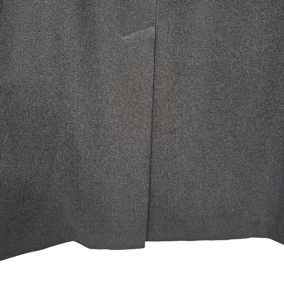 Sag Harbor Crepe Midi Skirt in Black, Vintage 90's - Picture 5 of 7